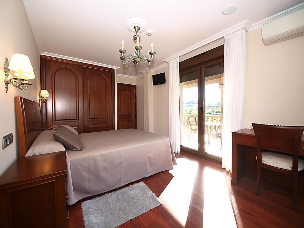 Pension Residencia A Cruzan (Adults Only) Noalla  المظهر الخارجي الصورة