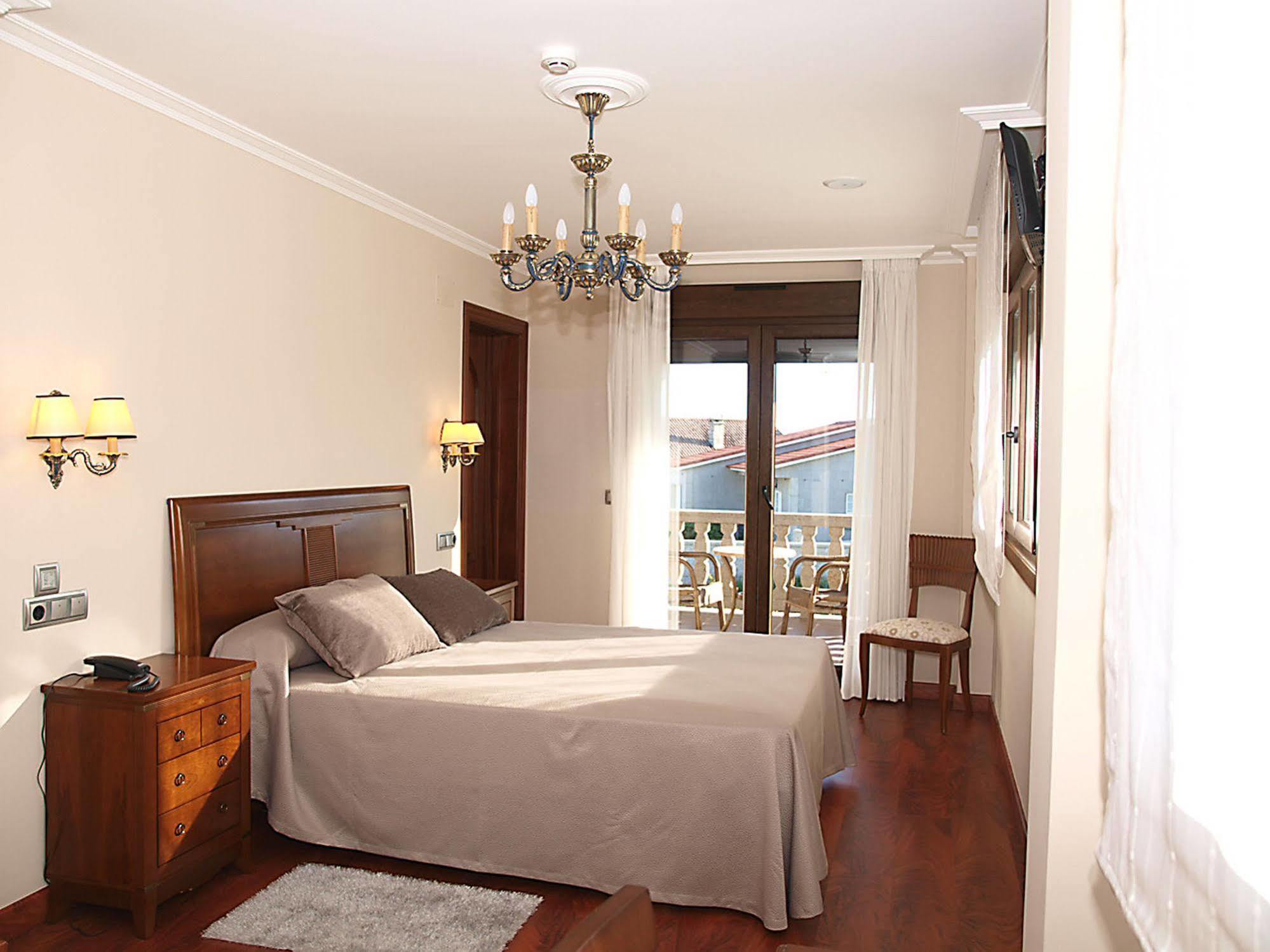 Pension Residencia A Cruzan (Adults Only) Noalla  المظهر الخارجي الصورة