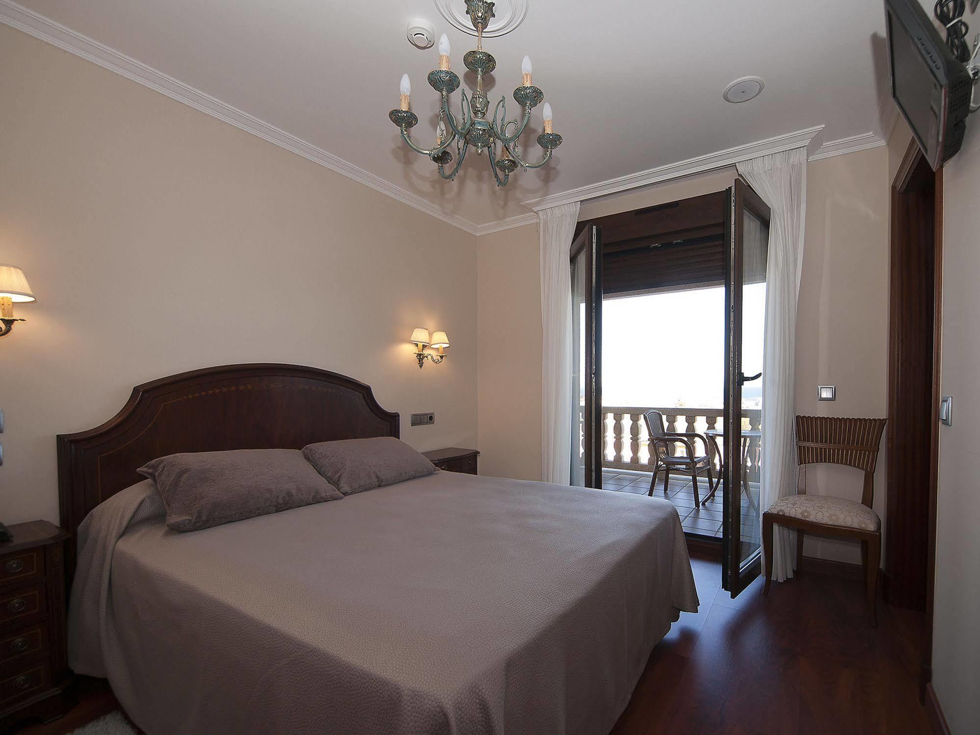 Pension Residencia A Cruzan (Adults Only) Noalla  المظهر الخارجي الصورة